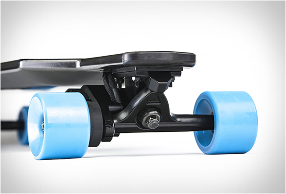 marbel-electric-skateboard-2.jpg