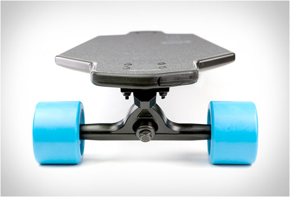 marbel-electric-skateboard-4.jpg