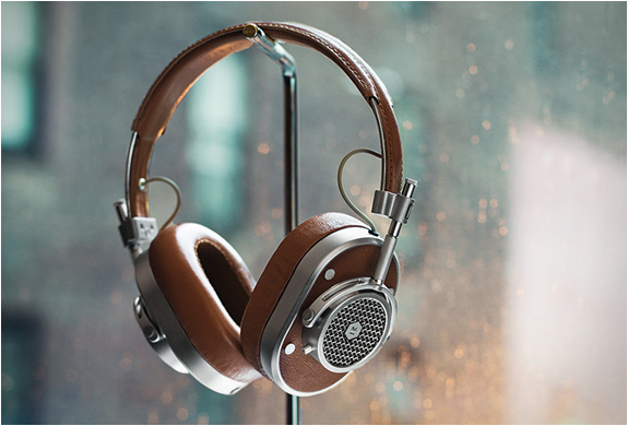 master-dynamic-mh40-headphones-4.jpg