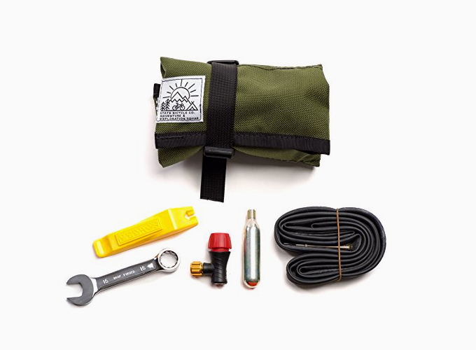 ROLL POUCH AND TOOL SET