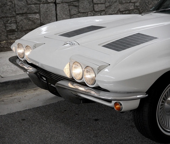 1963-chevrolet-corvette-9.jpg