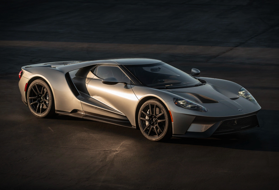2018 Atomic Silver Ford GT | Image