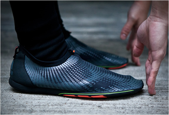 apoyo comprar Correctamente Adidas Adipure Adapt | Barefoot Running Shoe