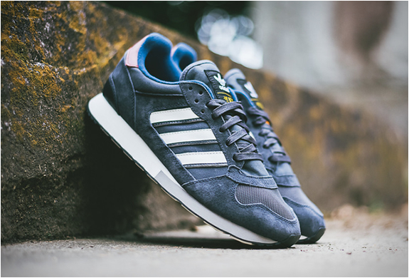 Adidas X Barbour Zx 555