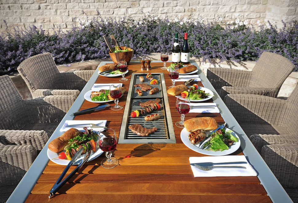 Angara Maximus Barbecue Table | Image