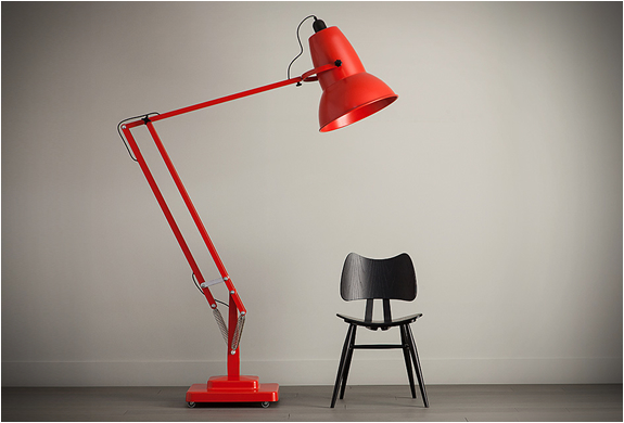 GIANT FLOOR LAMP | BY ANGLEPOISE | Image