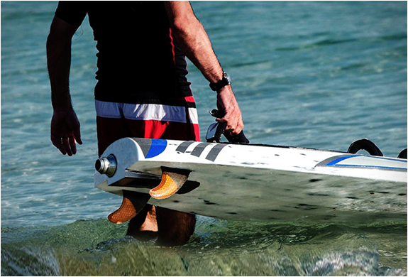 aquila-electric-surfboards-3.jpg | Image