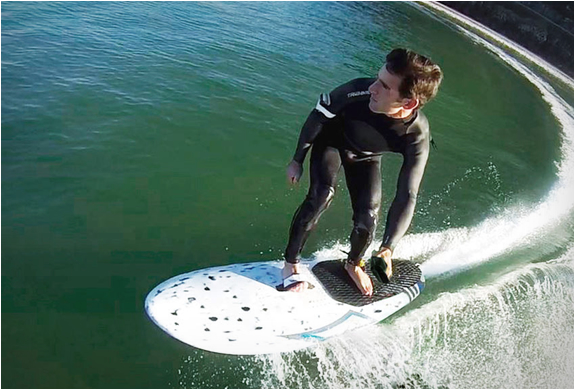 aquila-electric-surfboards-5.jpg | Image