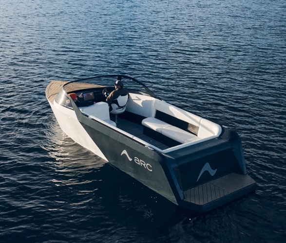 arc-electric-boat-5.jpg