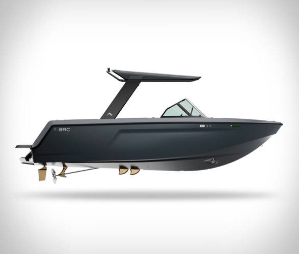 arc-sport-electric-wake-boat-3.jpeg | Image
