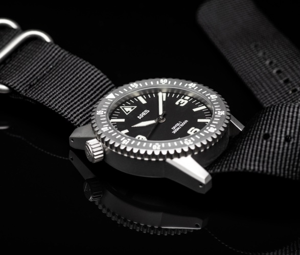 ares-diver-watch-4.jpg | Image
