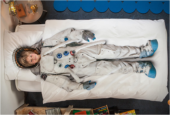 astronaut-duvet-cover-2.jpg | Image