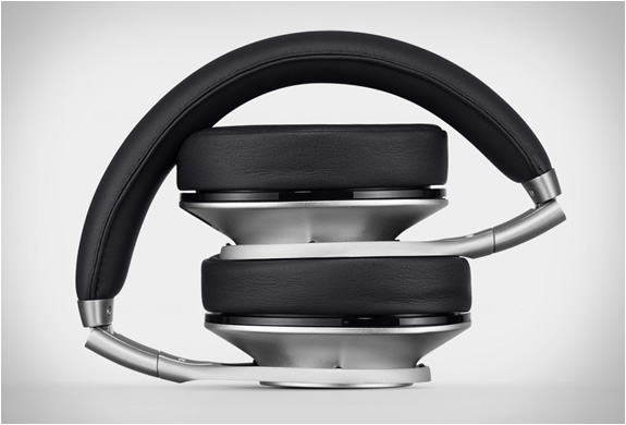 beats-executive-overear-headphones-5.jpg | Image