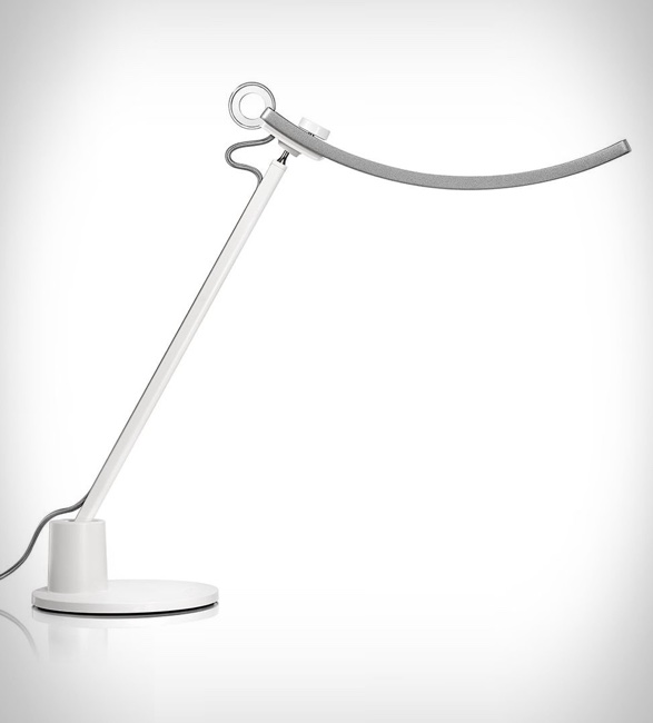 benq-smart-led-desk-lamp-6.jpg