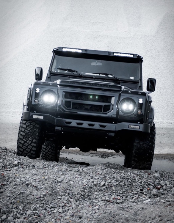 blacked-out-defender-110-crew-cab-8.jpg