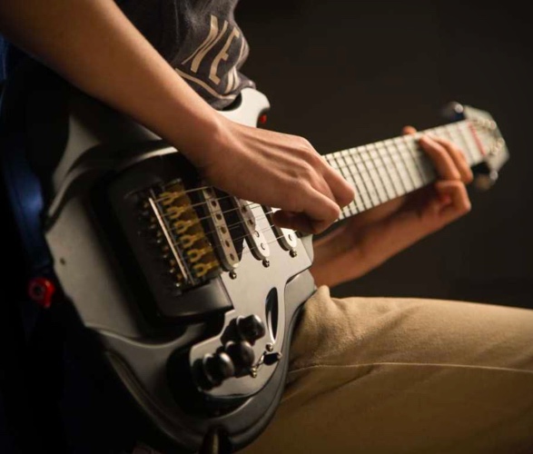 boaz-one-modular-guitar-6.jpg