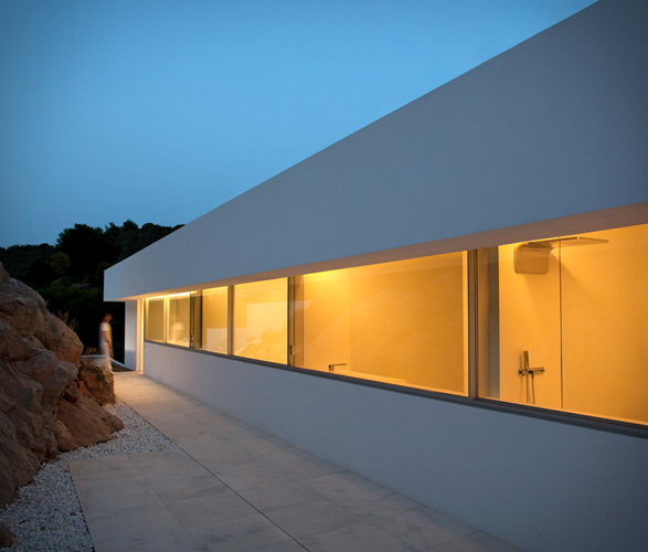 cliff-house-fran-silvestre-arquitectos-5.jpg | Image