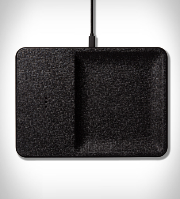 courant-wireless-charging-tray-2.jpg | Image