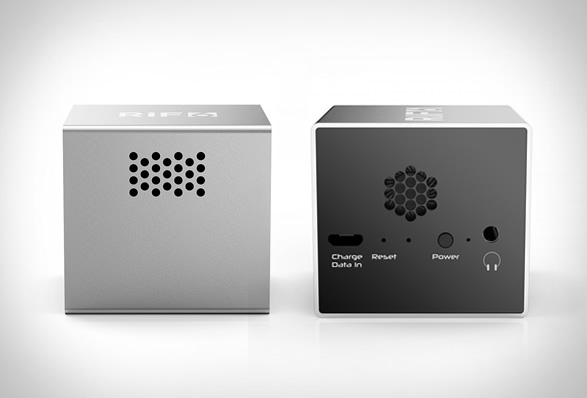 cube-mobile-projector-4.jpg | Image