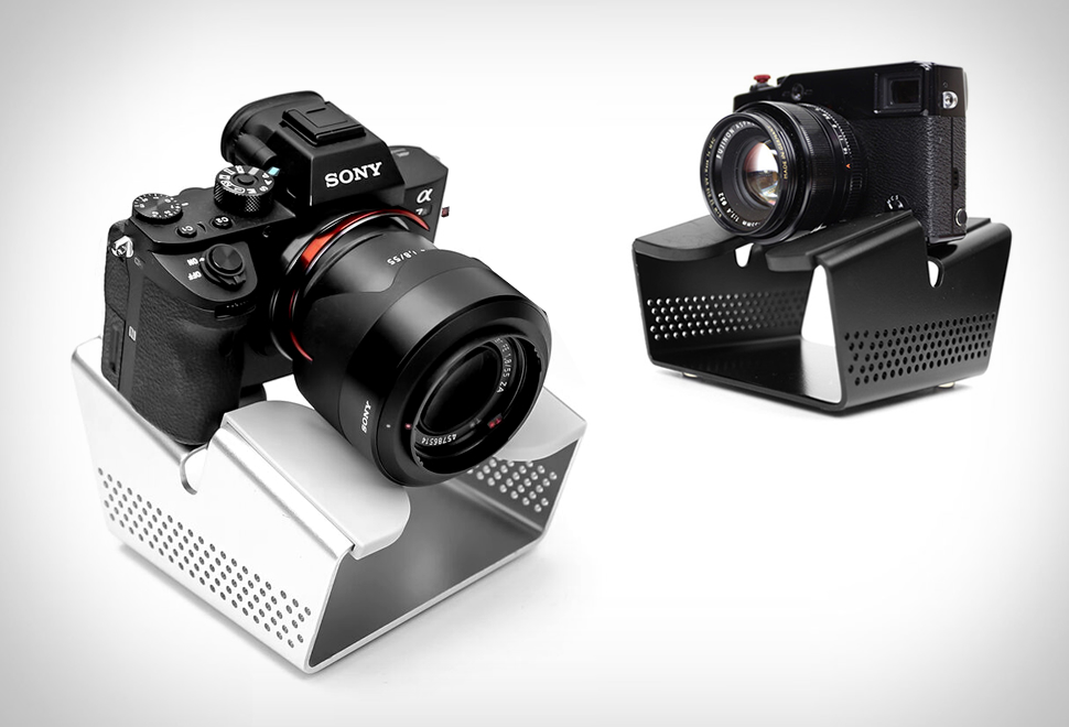 Desktop Camera Stand | Image