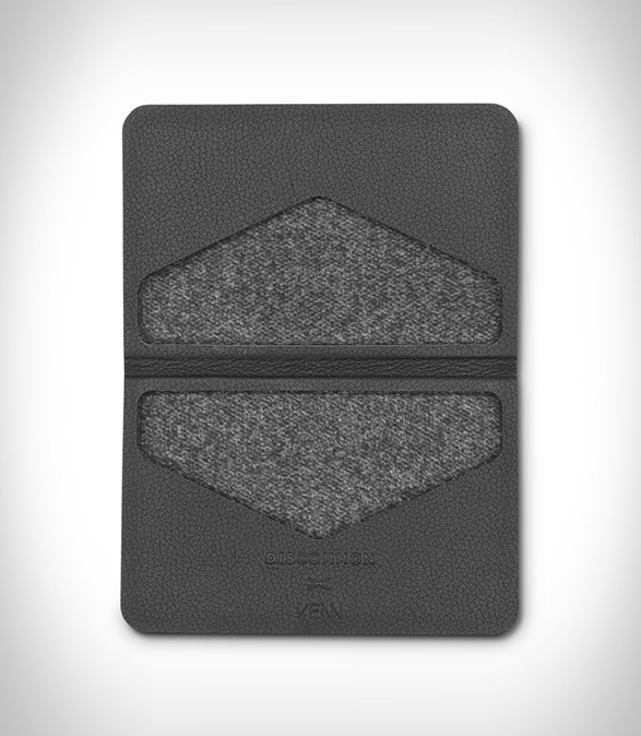 discommon-thermoformed-card-wallet-3.jpg | Image