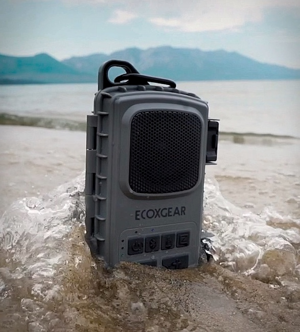 ecoextreme-2-floating-speaker-6.jpg