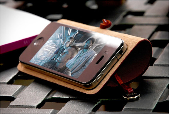 IPHONE LEATHER ARC COVER | BY EVOUNI | Image