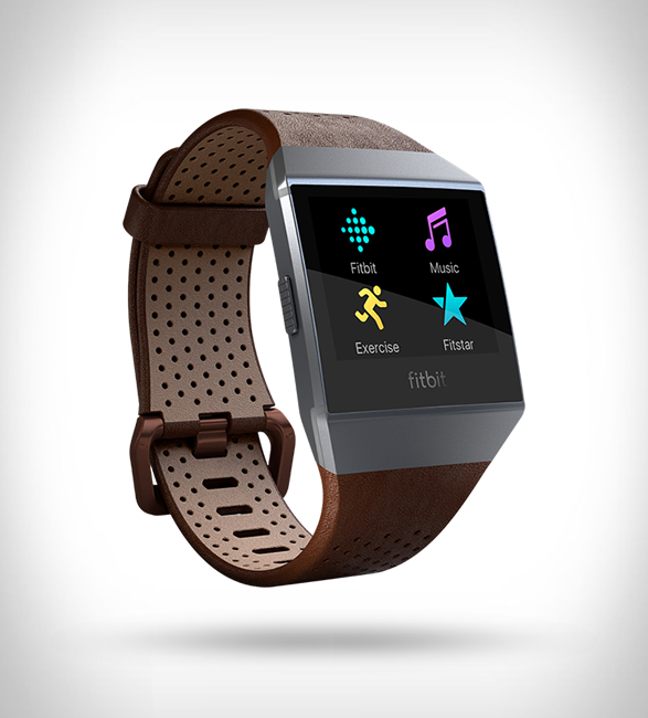 fitbit-iconic-smartwatch-6.jpg
