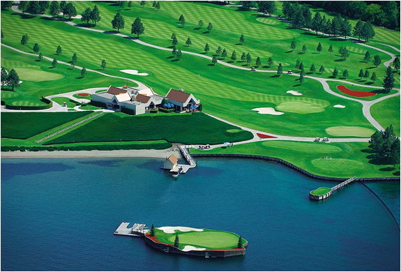 floating-green-coeur-dalene-golf-course-11.jpg
