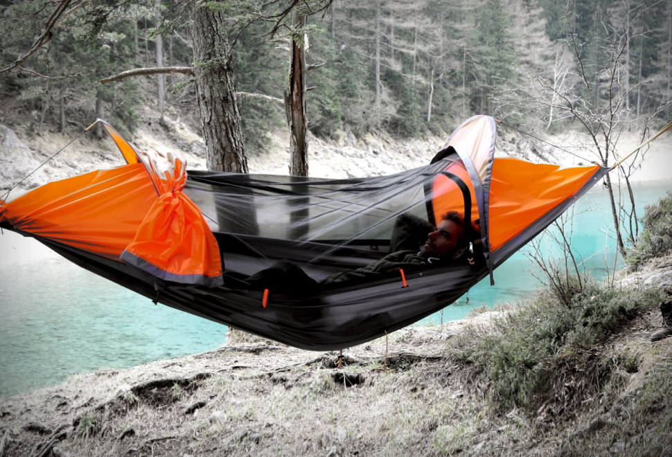 FLYING TENT | Image