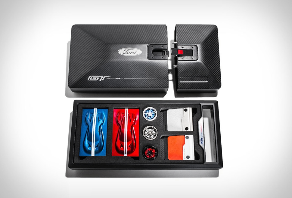 Ford GT Ordering Kit | Image