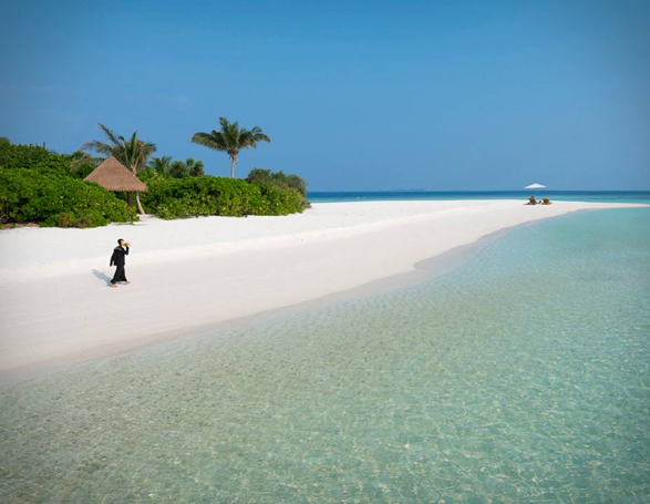 four-seasons-private-island-maldives-9.jpg