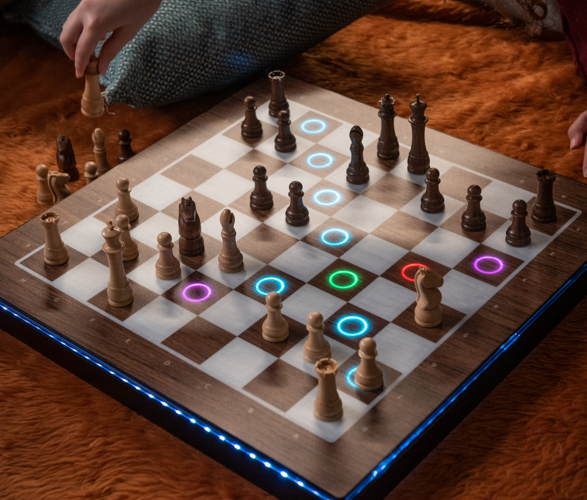 gochess-robotic-chess-board-3.jpg | Image