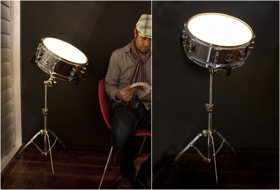 SOUND ACTIVATED DRUM LIGHT | BY 326 | Image