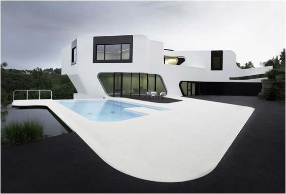 Dupli Casa | By J Mayer H Architects | Image
