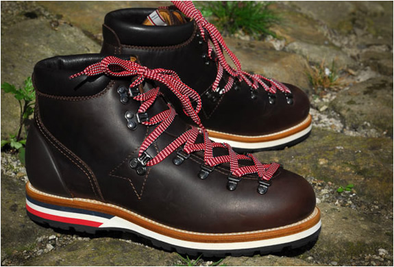 img_moncler_v_leather_mountain_boots_2.jpg | Image