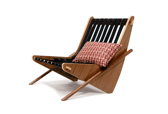 NEUTRA BOOMERANG CHAIR | BY HOUSE INDUSTRIES | Image