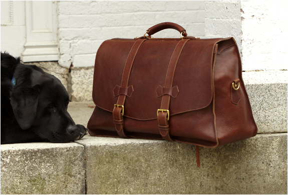 SIGNATURE CARRY ALL BAG | BY LOTUFF & CLEGG | Image