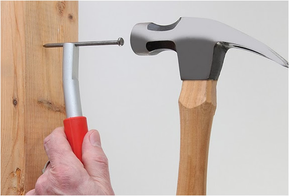 THUMBSAVER | MAGNETIC NAIL SETTER | Image