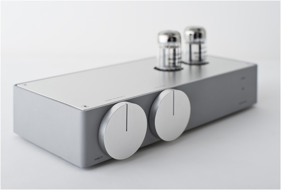 Vaccum Tube Hybrid Stereo Amplifier | Image