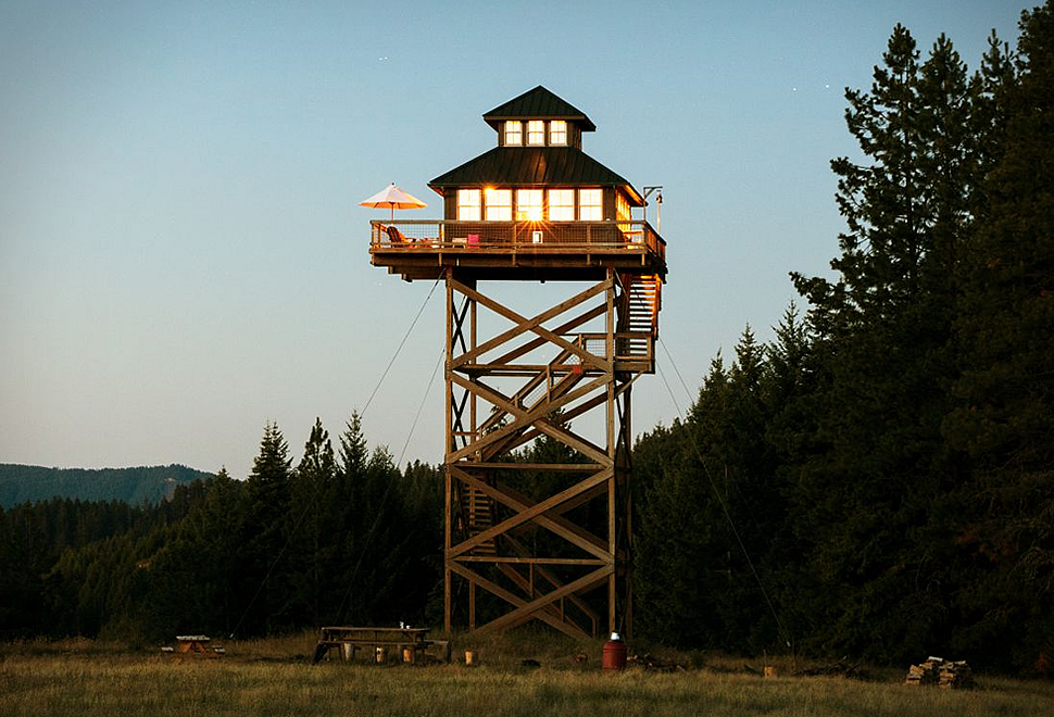 LOOKOUT TOWER CABIN | Image