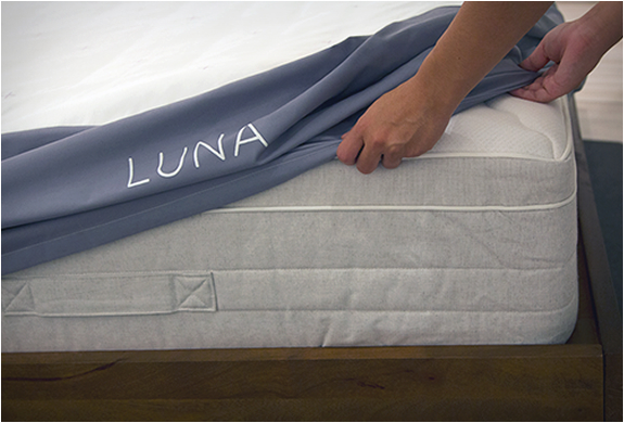 luna-smart-mattress-cover-4.jpg | Image