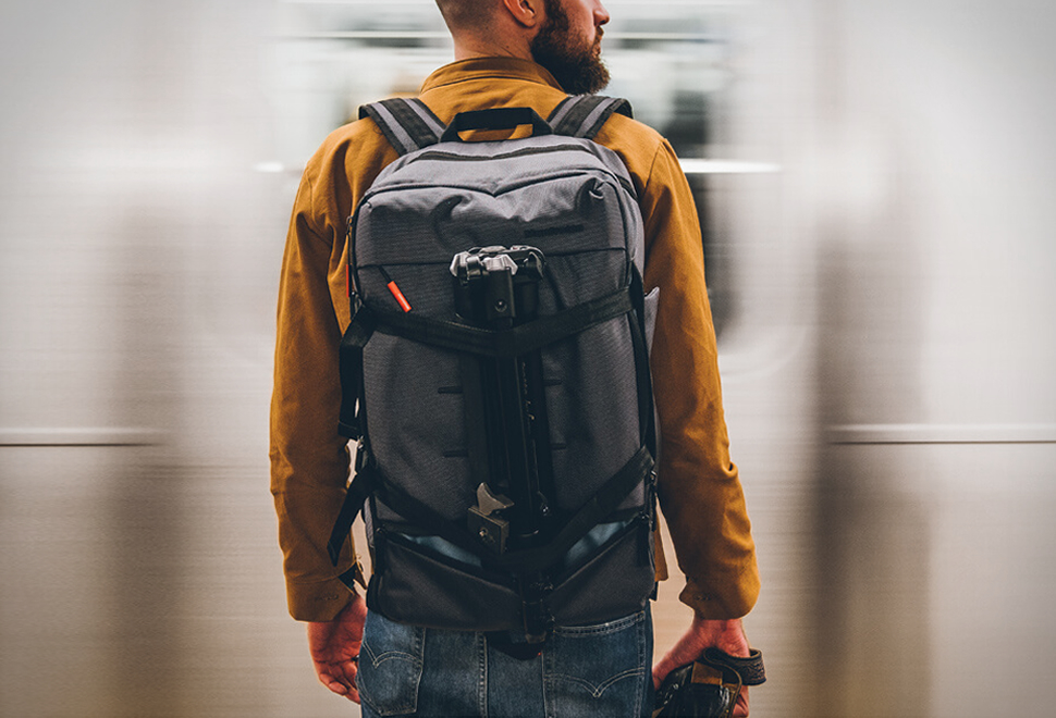 MANFROTTO MANHATTAN CAMERA BACKPACK | Image