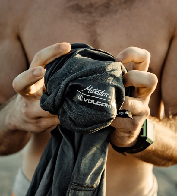 matador-volcom-packable-towel-poncho-3.jpg | Image