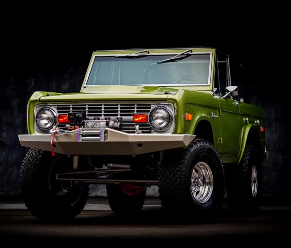 modified-1973-ford-bronco-12.jpg