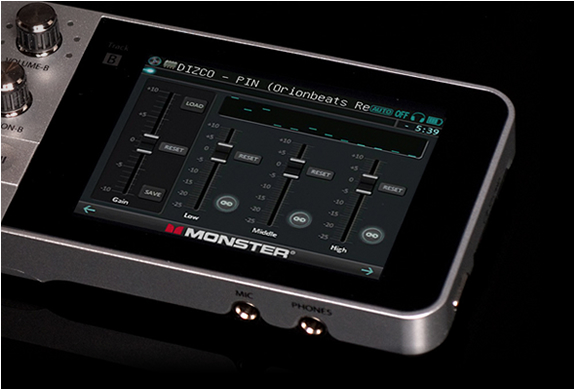 monster-go-dj-portable-mixer-9.jpg