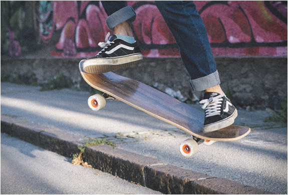 murksli-handcrafted-wooden-skateboards-8.jpg