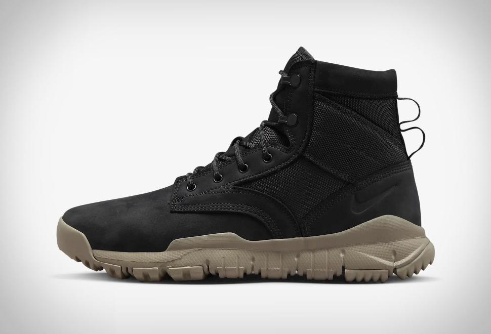 Nike SFB 6 Leather Boots | Image