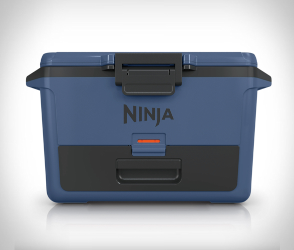 ninja-frostvault-hard-cooler-2.jpg | Image