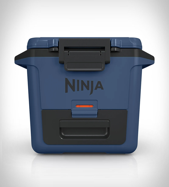 ninja-frostvault-hard-cooler-4.jpg | Image